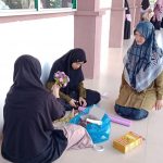Kreasi Siswa/i SMAN Ulumul Quran Membuat Buket dari Snack