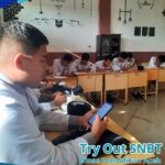Santri SMAN Ulumul Quran Mengikuti Tryout Berbasis Digital yang Diadakan Oleh Dinas Pendidikan Aceh